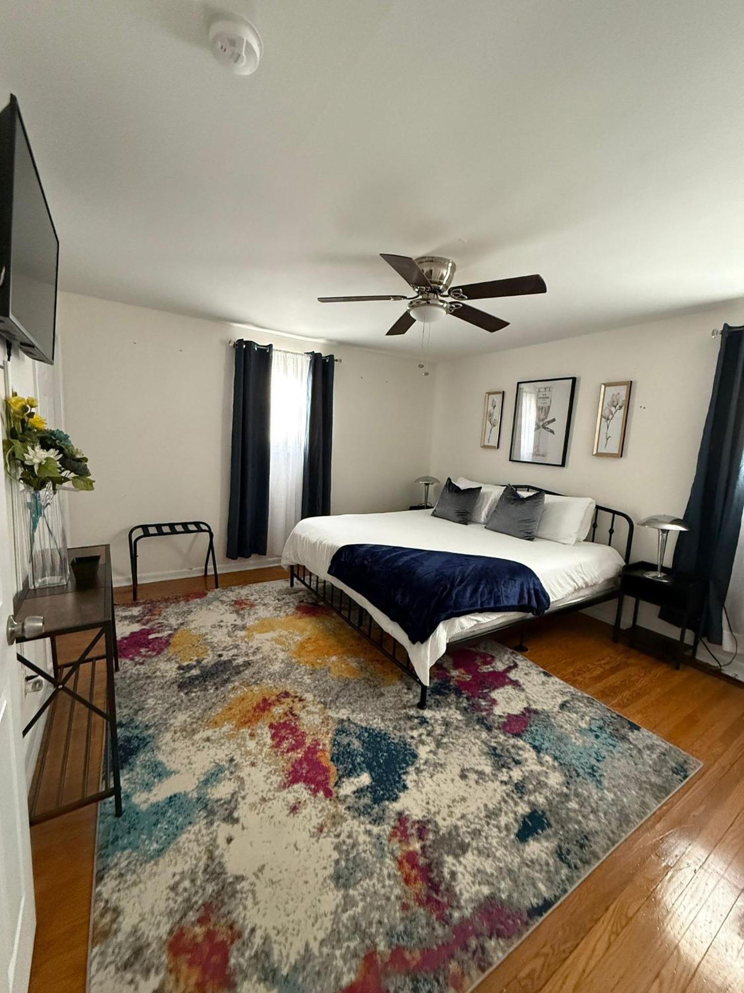 אטלנטיק סיטי Stylish Cozy Quiet Family Retreat And Romantic Getaway Sleeps Up To 7 With Fast Wifi, Free Parking, Work Station, Alexa Enabled, Fenced In Backyard For Pets Grill Party Patio, Porch, Beach, Canal, Stadium,Boardwalk Restaurants, And Much More! מראה חיצוני תמונה